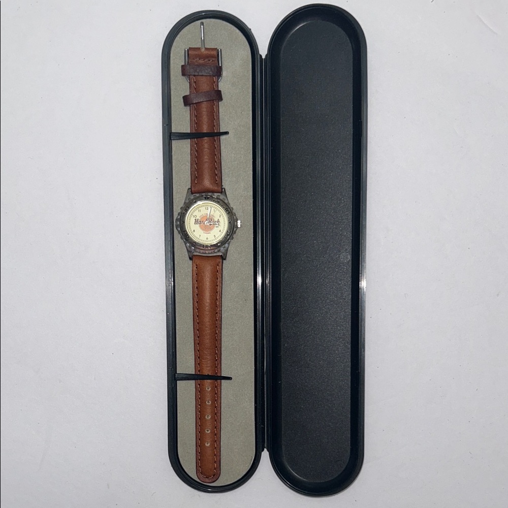 Hard Rock Café Tijuana Brown Leather Strap Wristwatch with Case Needs Battery